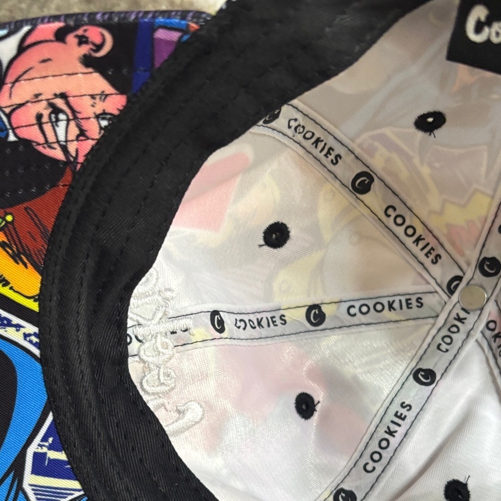 Colorful Graphic Cap - Picture 6 of 8